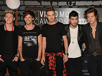 1D'S Niall Horan worth 17...